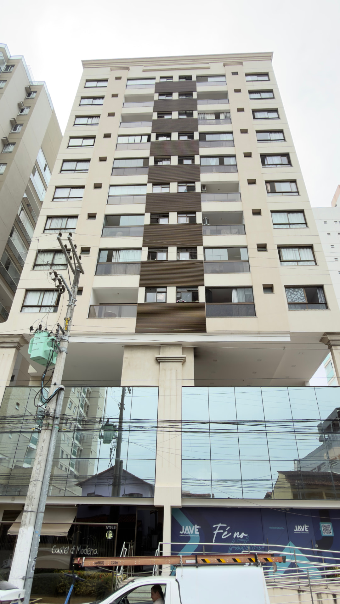 Fachada do edifício do apartamento em Itapuã, Vila Velha